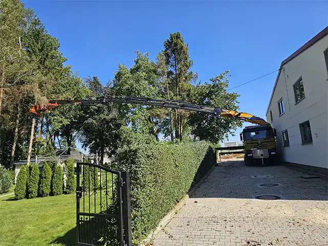 Kranarbeiten bei Robert Maier GmbH, Bauunternehmen in Deutschland.